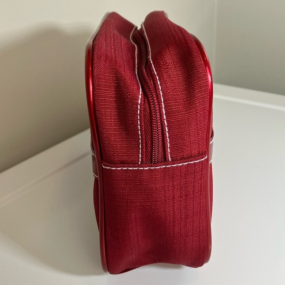 Makeup Bag Red Pattern Vinyl Zipper with Handle Estée Lauder Preloved Gently - Picture 3 of 9